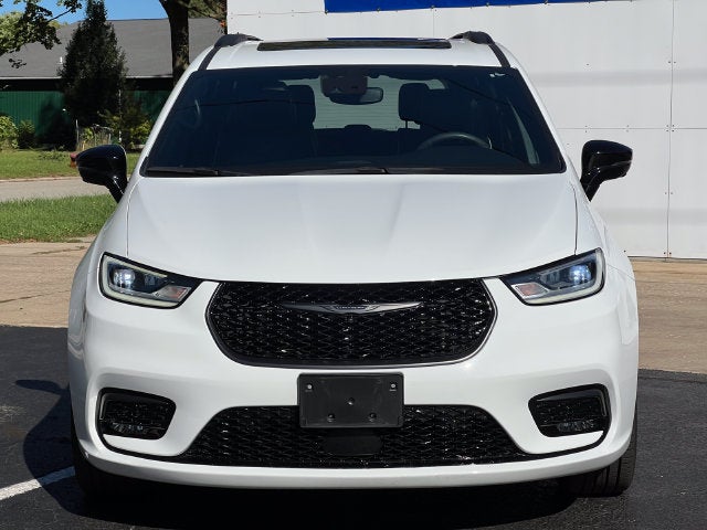 2023 Chrysler Pacifica Limited AWD