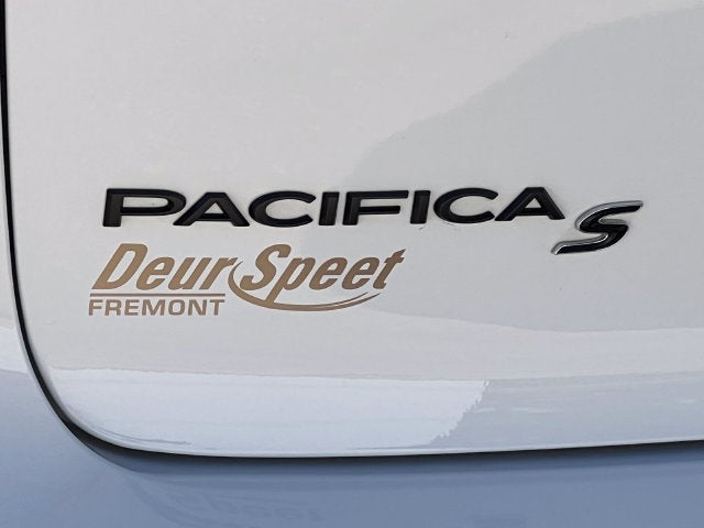2023 Chrysler Pacifica Limited AWD