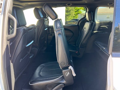 2023 Chrysler Pacifica Limited AWD