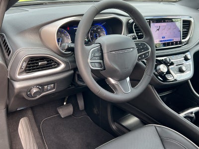 2027 Chrysler Pacifica PACIFICA LIMITED AWD
