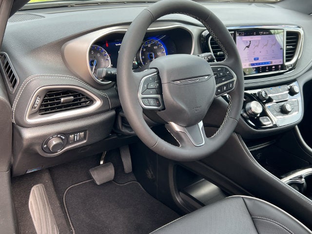 2027 Chrysler Pacifica PACIFICA LIMITED AWD