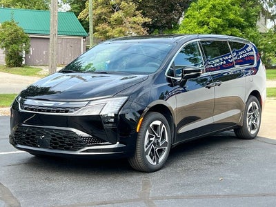2027 Chrysler Pacifica PACIFICA LIMITED AWD