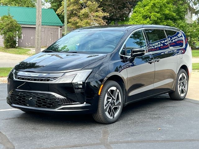 2027 Chrysler Pacifica PACIFICA LIMITED AWD