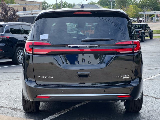 2027 Chrysler Pacifica PACIFICA LIMITED AWD