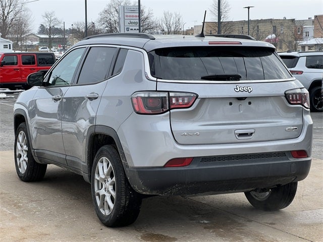 2022 Jeep Compass Latitude Lux 4x4