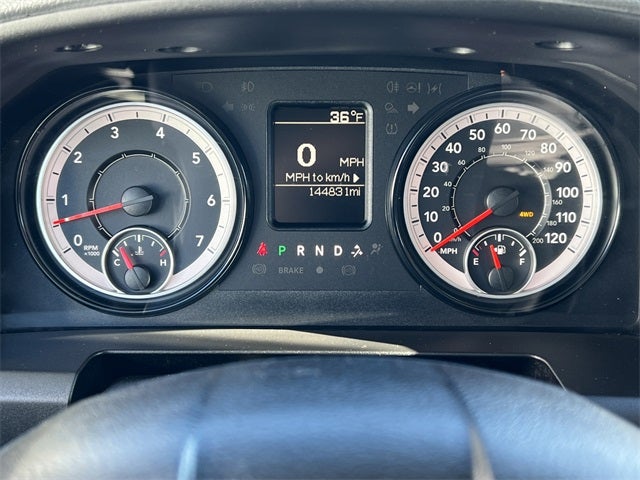 2017 RAM 1500 Express Crew Cab 4x4 5'7' Box