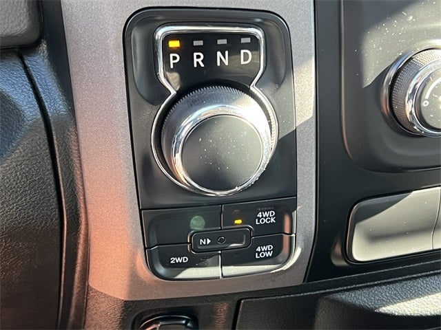 2017 RAM 1500 Express Crew Cab 4x4 5'7' Box