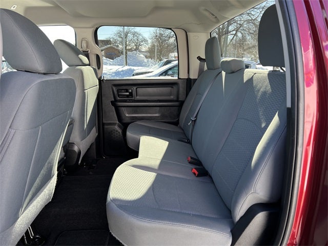 2017 RAM 1500 Express Crew Cab 4x4 5'7' Box