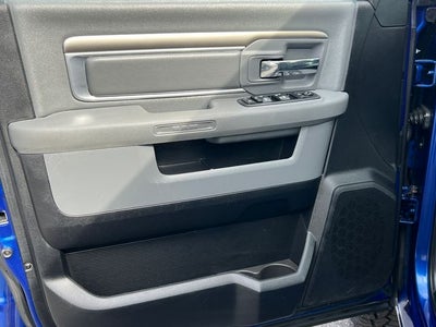 2017 RAM 1500 Big Horn Crew Cab 4x4 5'7' Box