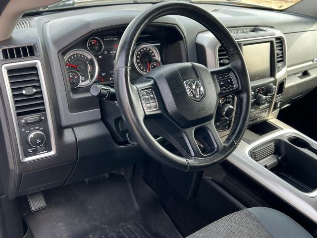 2017 RAM 1500 Big Horn Crew Cab 4x4 5'7' Box