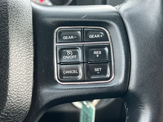 2017 RAM 1500 Big Horn Crew Cab 4x4 5'7' Box