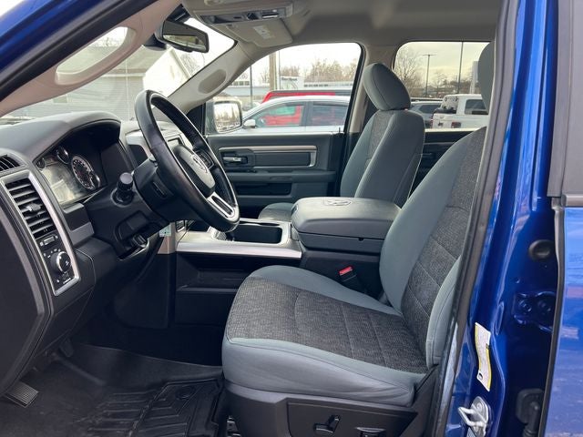 2017 RAM 1500 Big Horn Crew Cab 4x4 5'7' Box