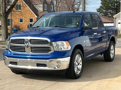 2017 RAM 1500 Big Horn Crew Cab 4x4 5'7' Box