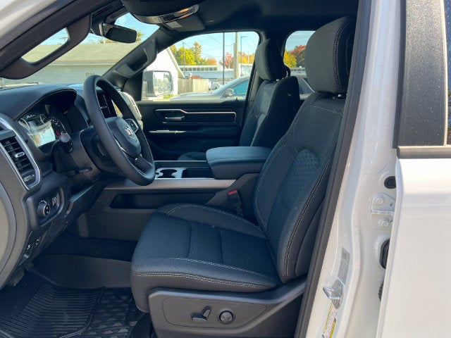 2027 RAM Ram 1500 RAM 1500 BIG HORN CREW CAB 4X4 5'7' BOX
