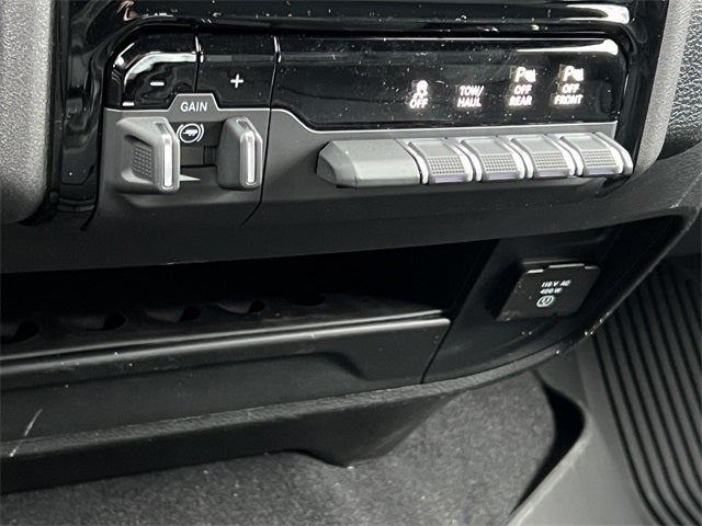 2026 RAM Ram 2500 RAM 2500 BLACK EXPRESS CREW CAB 4X4 6'4' BOX