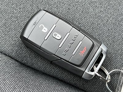 2026 RAM Ram 2500 RAM 2500 BLACK EXPRESS CREW CAB 4X4 6'4' BOX