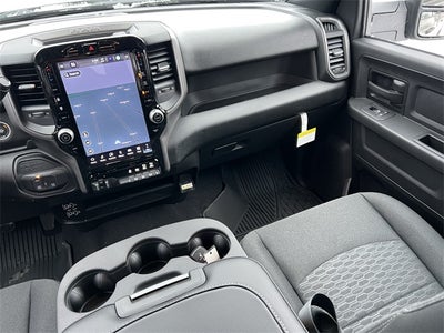 2026 RAM Ram 2500 RAM 2500 BLACK EXPRESS CREW CAB 4X4 6'4' BOX