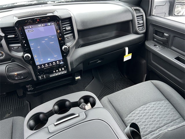 2026 RAM Ram 2500 RAM 2500 BLACK EXPRESS CREW CAB 4X4 6'4' BOX