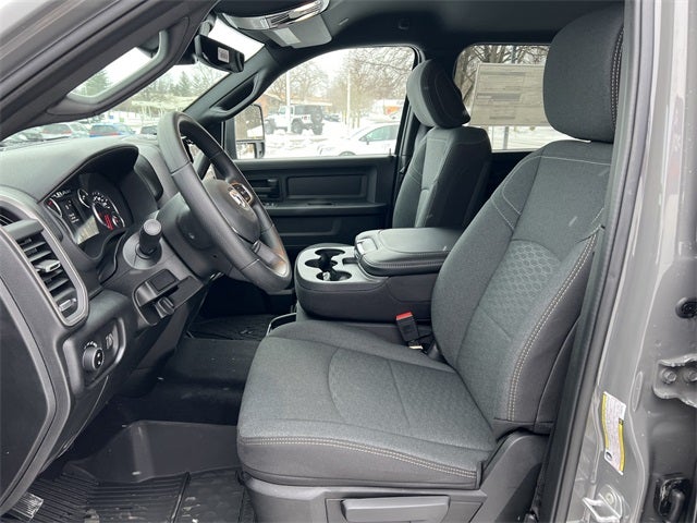 2026 RAM Ram 2500 RAM 2500 BLACK EXPRESS CREW CAB 4X4 6'4' BOX