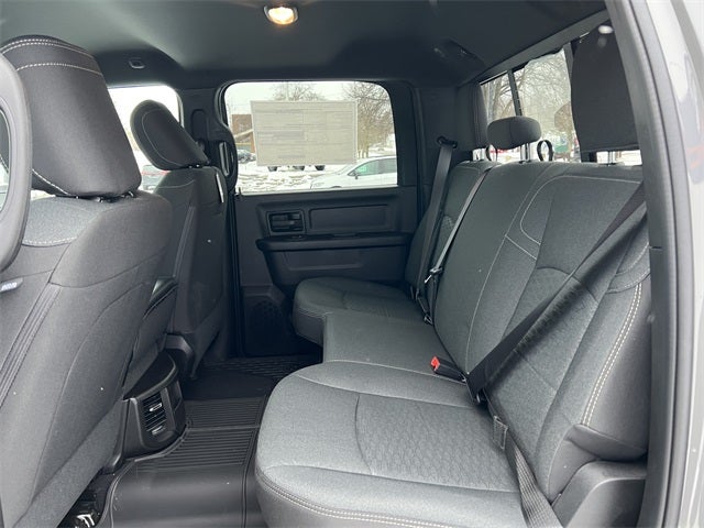 2026 RAM Ram 2500 RAM 2500 BLACK EXPRESS CREW CAB 4X4 6'4' BOX