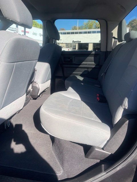2018 RAM 2500 Tradesman Crew Cab 4x4 6'4' Box