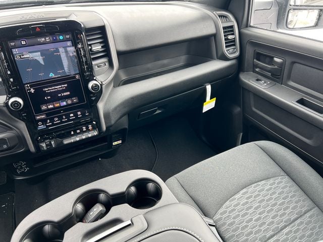 2026 RAM Ram 2500 RAM 2500 BLACK EXPRESS CREW CAB 4X4 6'4' BOX