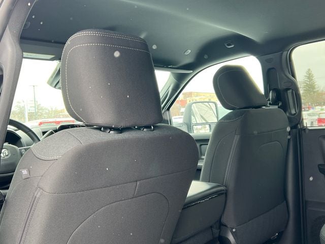 2026 RAM Ram 2500 RAM 2500 BLACK EXPRESS CREW CAB 4X4 6'4' BOX