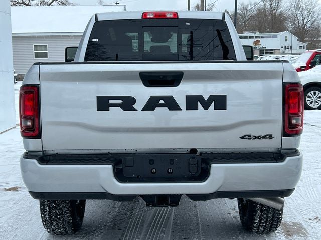 2026 RAM Ram 2500 RAM 2500 BLACK EXPRESS CREW CAB 4X4 6'4' BOX