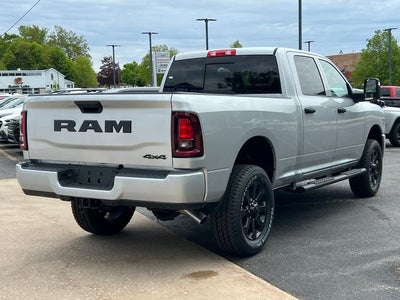 2026 RAM Ram 2500 RAM 2500 BLACK EXPRESS CREW CAB 4X4 6'4' BOX