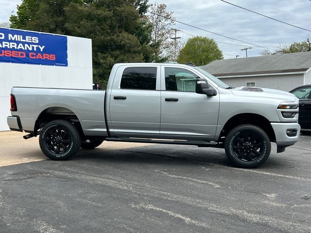 2026 RAM Ram 2500 RAM 2500 BLACK EXPRESS CREW CAB 4X4 6'4' BOX