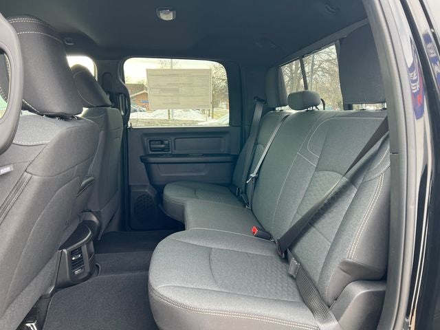 2026 RAM Ram 2500 RAM 2500 BLACK EXPRESS CREW CAB 4X4 6'4' BOX