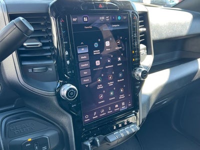 2026 RAM Ram 2500 RAM 2500 BLACK EXPRESS CREW CAB 4X4 6'4' BOX