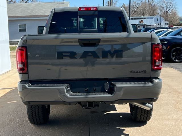 2026 RAM Ram 2500 RAM 2500 BLACK EXPRESS CREW CAB 4X4 6'4' BOX