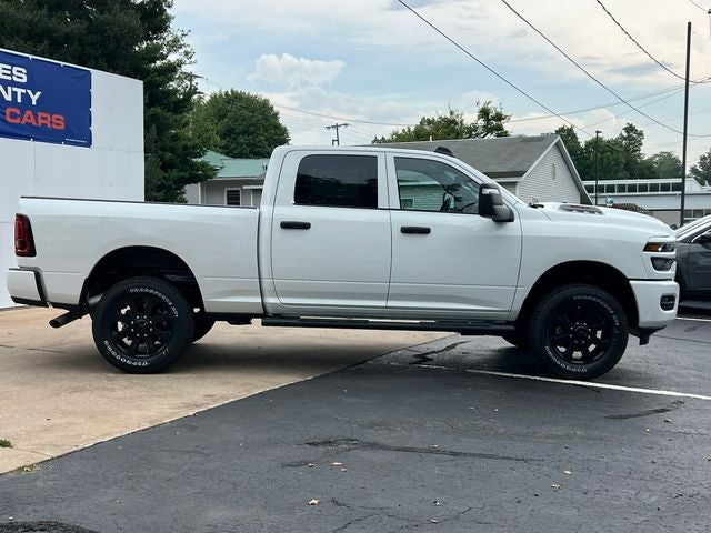 2026 RAM 2500 RAM 2500 BLACK EXPRESS CREW CAB 4X4 6'4' BOX