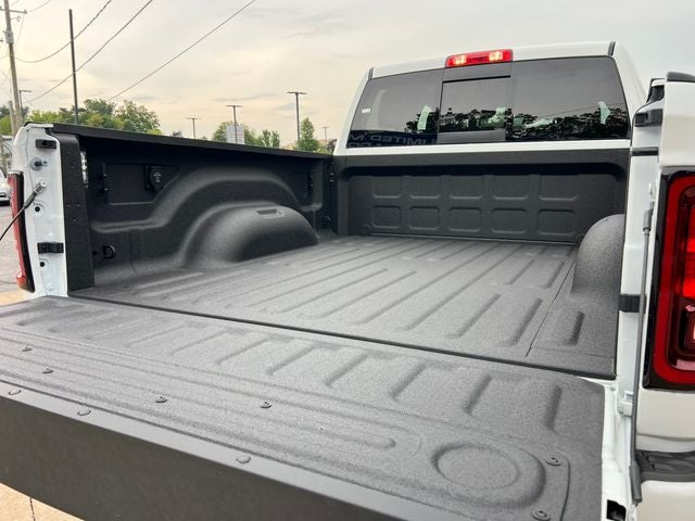 2026 RAM 2500 RAM 2500 BLACK EXPRESS CREW CAB 4X4 6'4' BOX