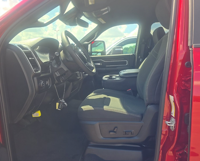 2021 RAM 2500 Big Horn Crew Cab 4x4 6'4' Box