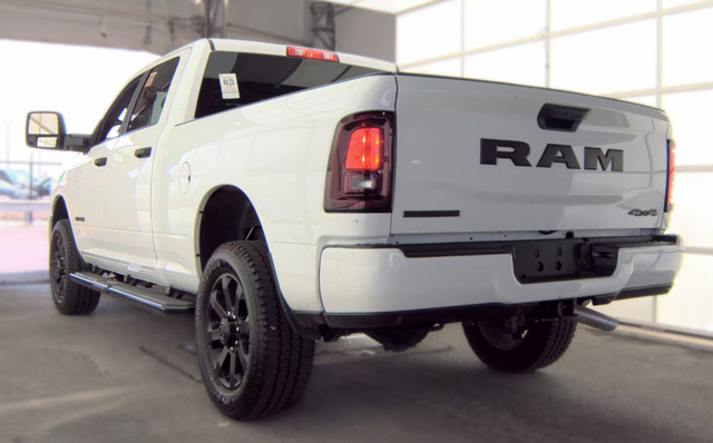 2025 RAM 2500 Big Horn Crew Cab 4x4 6'4' Box