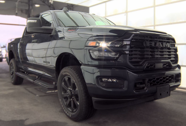 2025 RAM 2500 Big Horn Crew Cab 4x4 6'4' Box
