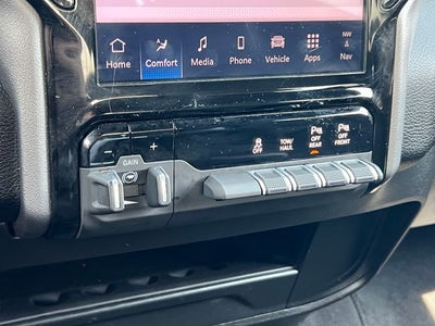 2025 RAM 2500 Big Horn Crew Cab 4x4 6'4' Box