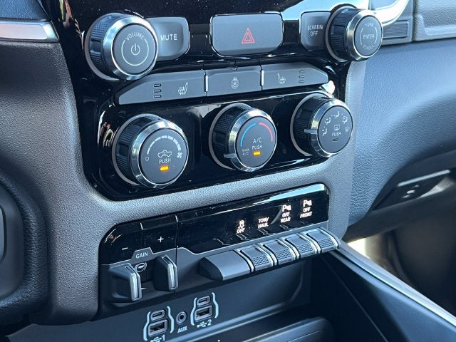 2027 RAM Ram 2500 RAM 2500 BIG HORN CREW CAB 4X4 6'4' BOX