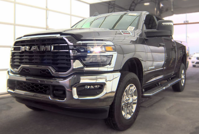 2026 RAM 2500 Big Horn Crew Cab 4x4 6'4' Box