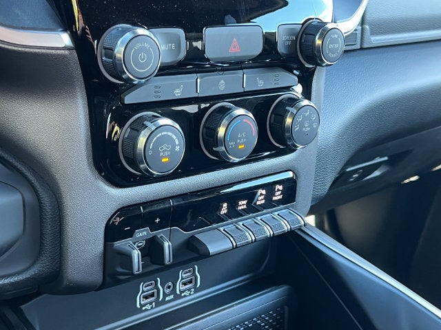 2027 RAM Ram 2500 RAM 2500 BIG HORN CREW CAB 4X4 6'4' BOX