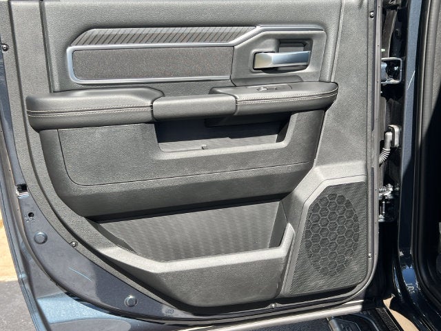 2027 RAM Ram 2500 RAM 2500 BIG HORN CREW CAB 4X4 6'4' BOX