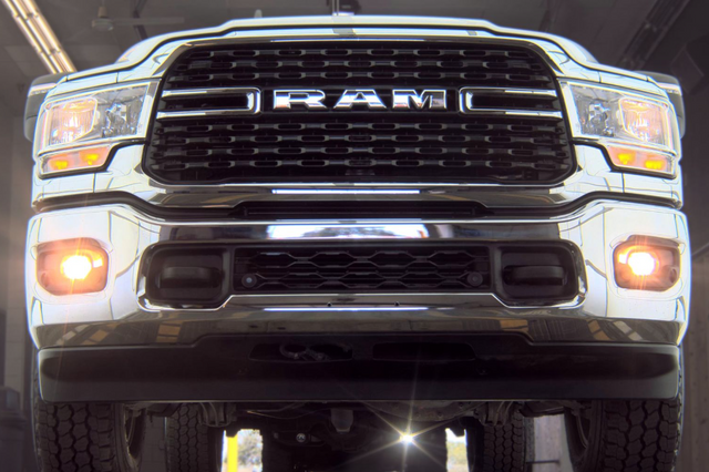 2023 RAM 2500 Big Horn Crew Cab 4x4 6'4' Box