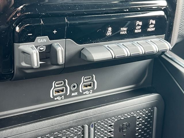 2026 RAM 2500 Laramie Crew Cab 4x4 6'4' Box