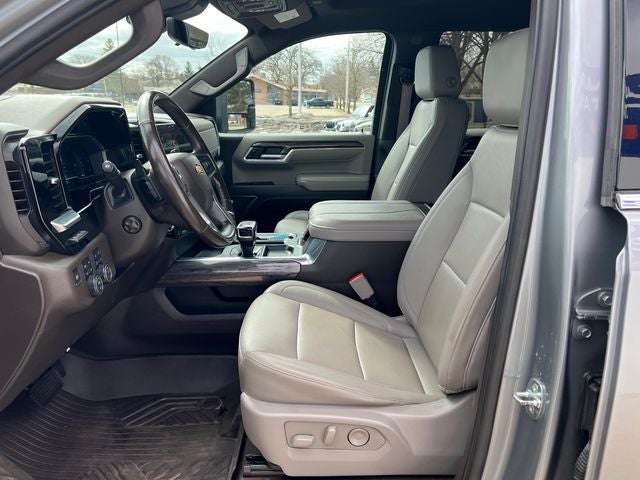 2023 Chevrolet Silverado 1500 4WD Crew Cab Short Bed LTZ