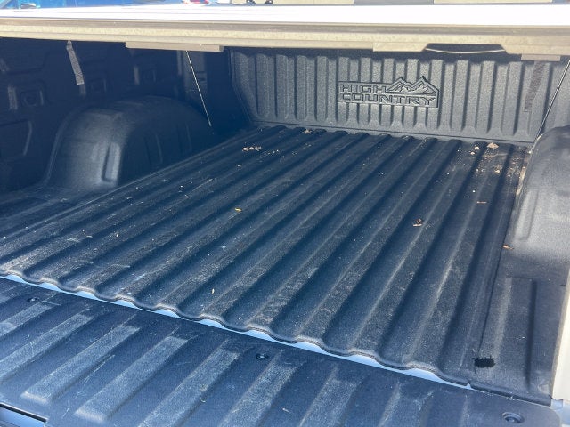 2021 Chevrolet Silverado 1500 4WD Crew Cab Short Bed High Country