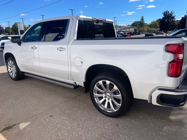 2021 Chevrolet Silverado 1500 4WD Crew Cab Short Bed High Country