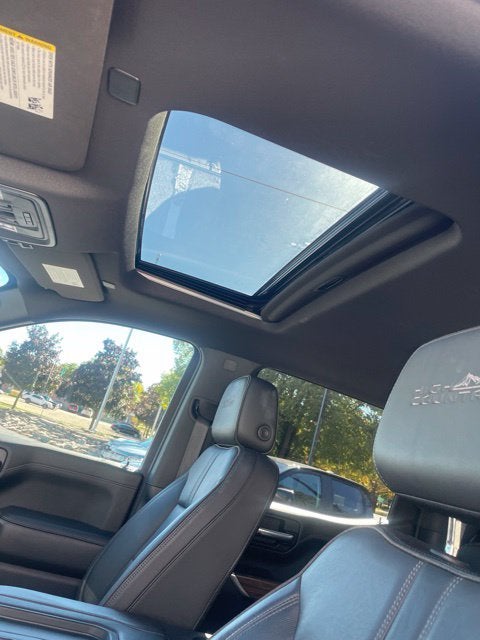 2021 Chevrolet Silverado 1500 4WD Crew Cab Short Bed High Country