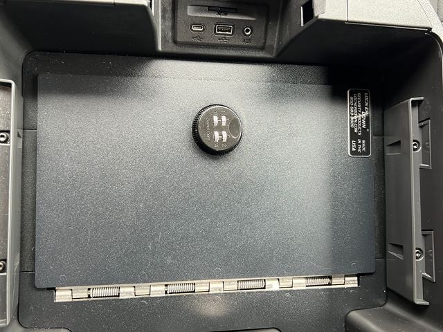 2021 GMC Sierra 1500 4WD Crew Cab Short Box AT4